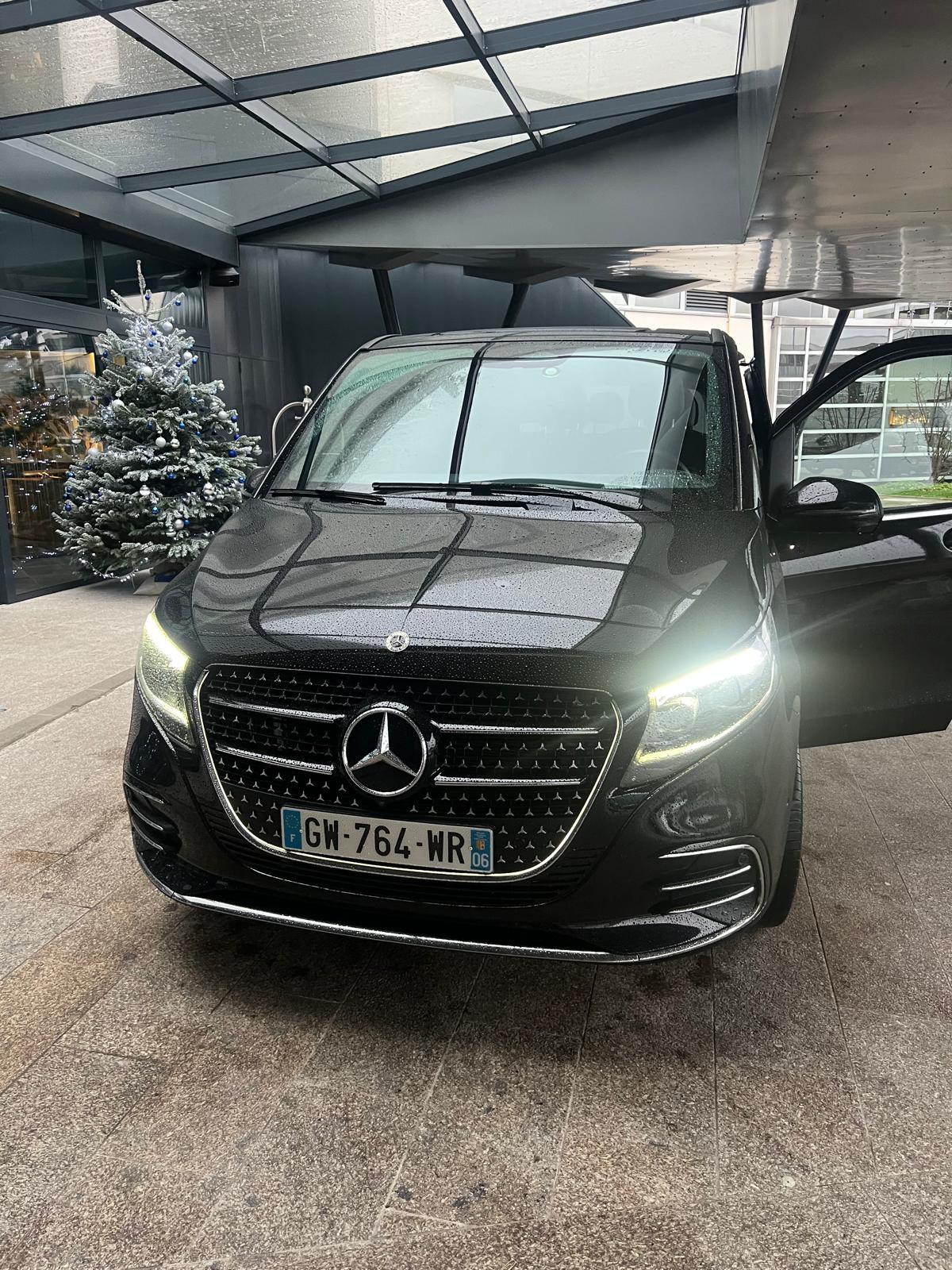 Airport Transfer Mercedes Benz V-class